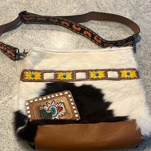 Authentic Myra Bag!! Only used once brand new great condition! Make me an offer!